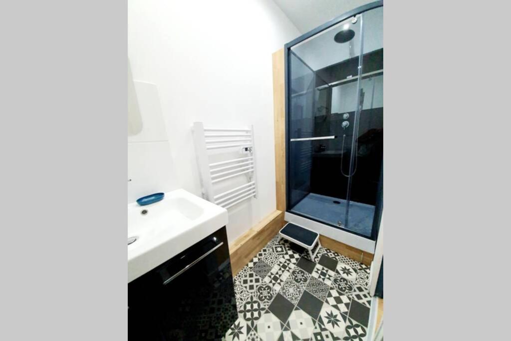 Appartement Lumineux Tout Confort De 33M2 Au Centre De Vannes Exterior photo