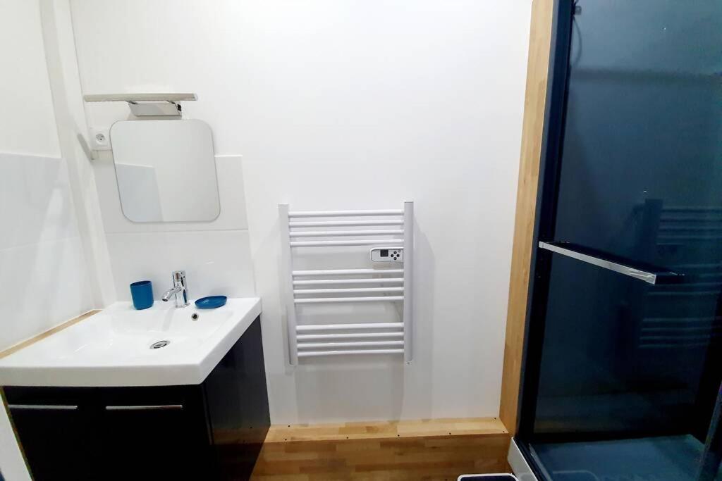 Appartement Lumineux Tout Confort De 33M2 Au Centre De Vannes Exterior photo